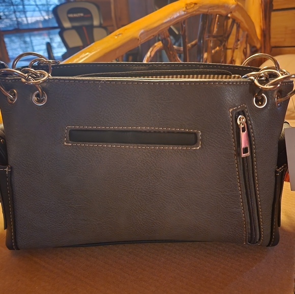 Purse - Picture 3 of 4